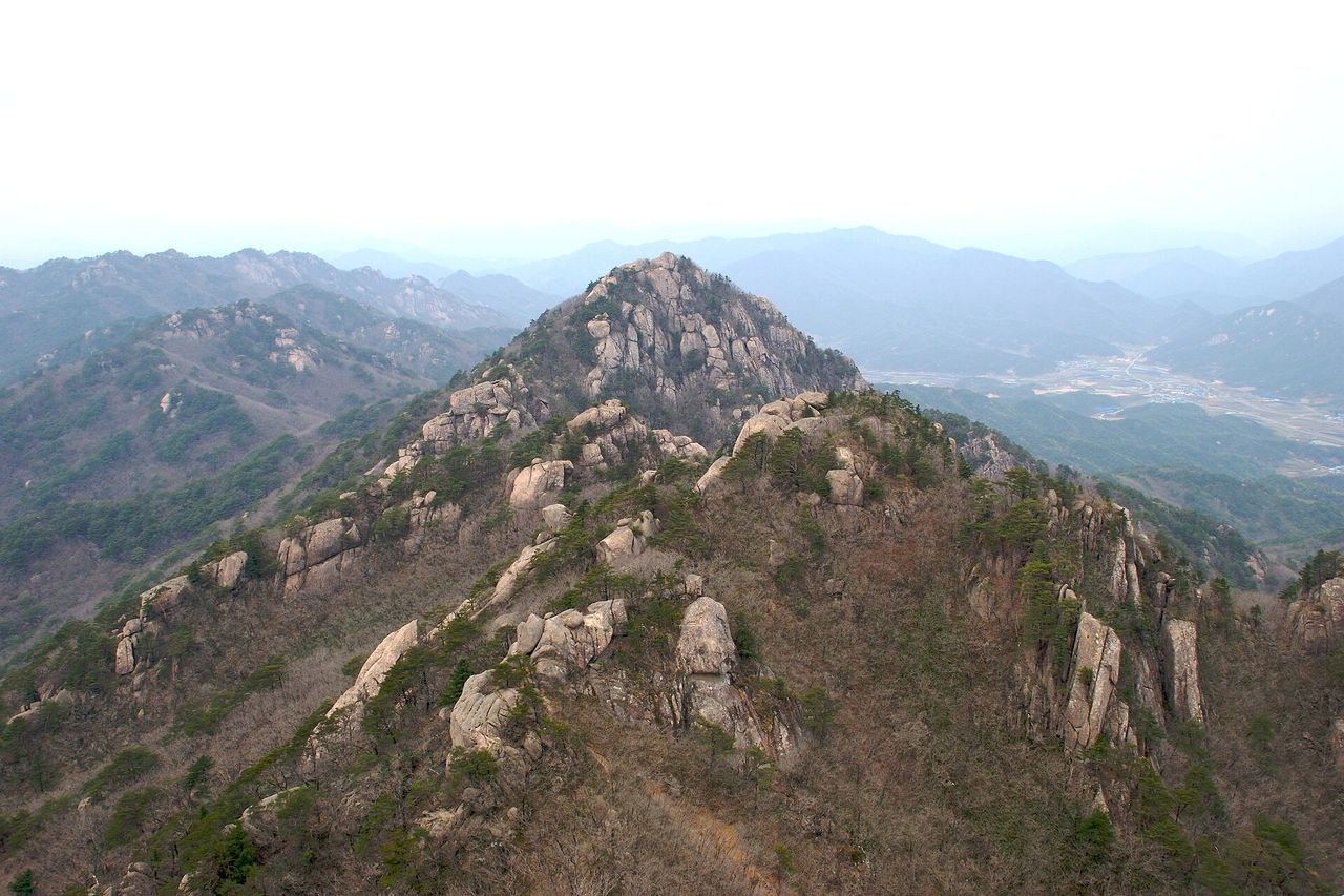 속리산 관음봉 화강암 봉우리