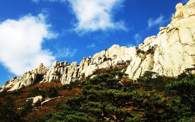 설악산 가을 암릉과 단풍